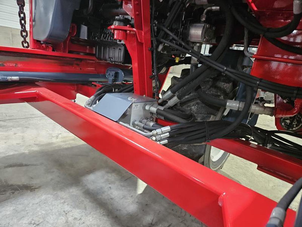 Used 2016 Moffett M8 70.3
