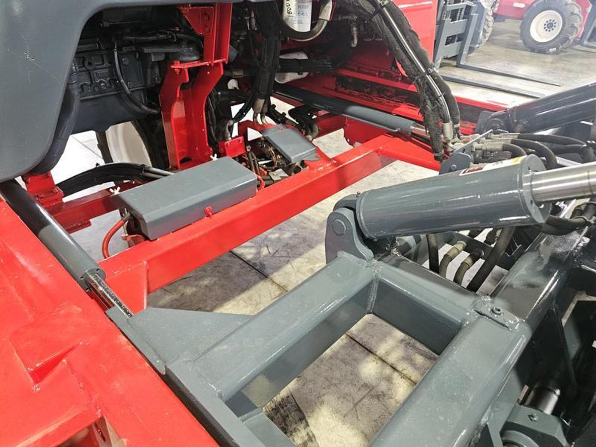 Used 2013 Moffett M55