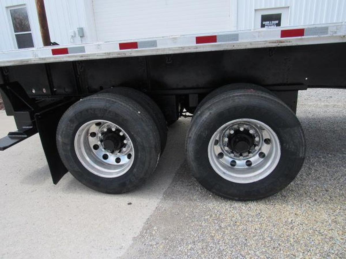 Used 2013 Utility 36' 6" X 102" Aluminum Combo Princeton/Moffett Trailer