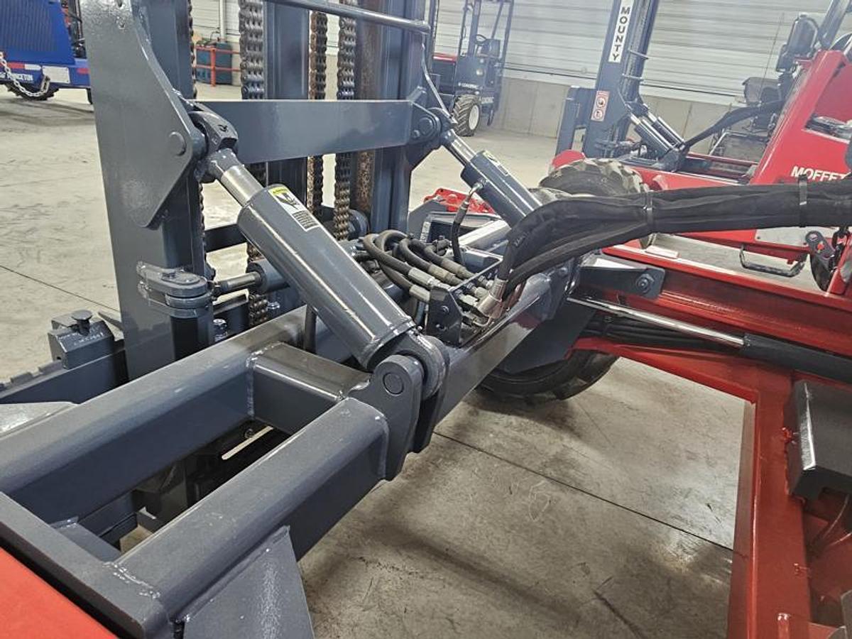 Used 2014 Moffett M55