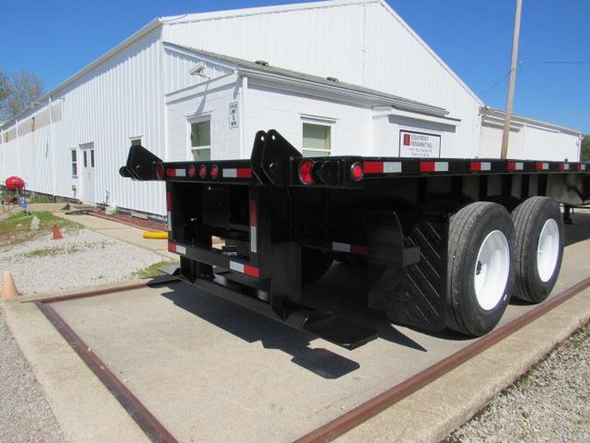 Used 2013 Utility 48' X 102 Princeton/Moffett Trailer
