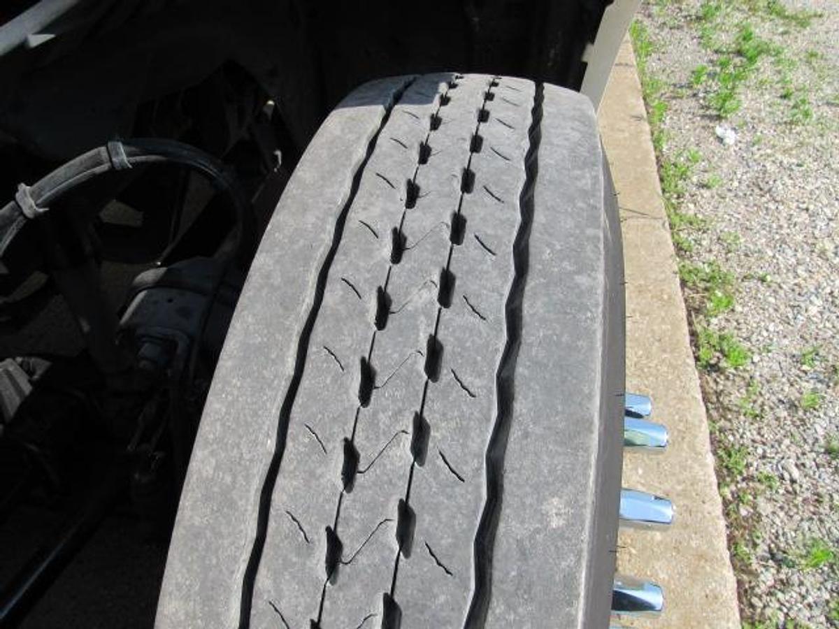 Used 2018 Freightliner Cascadia 125