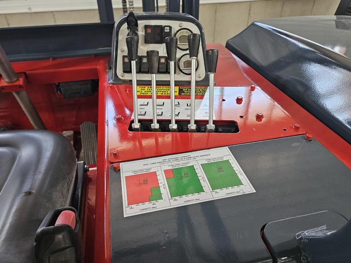 Used 2019 Moffett M8 55.4 4 Way