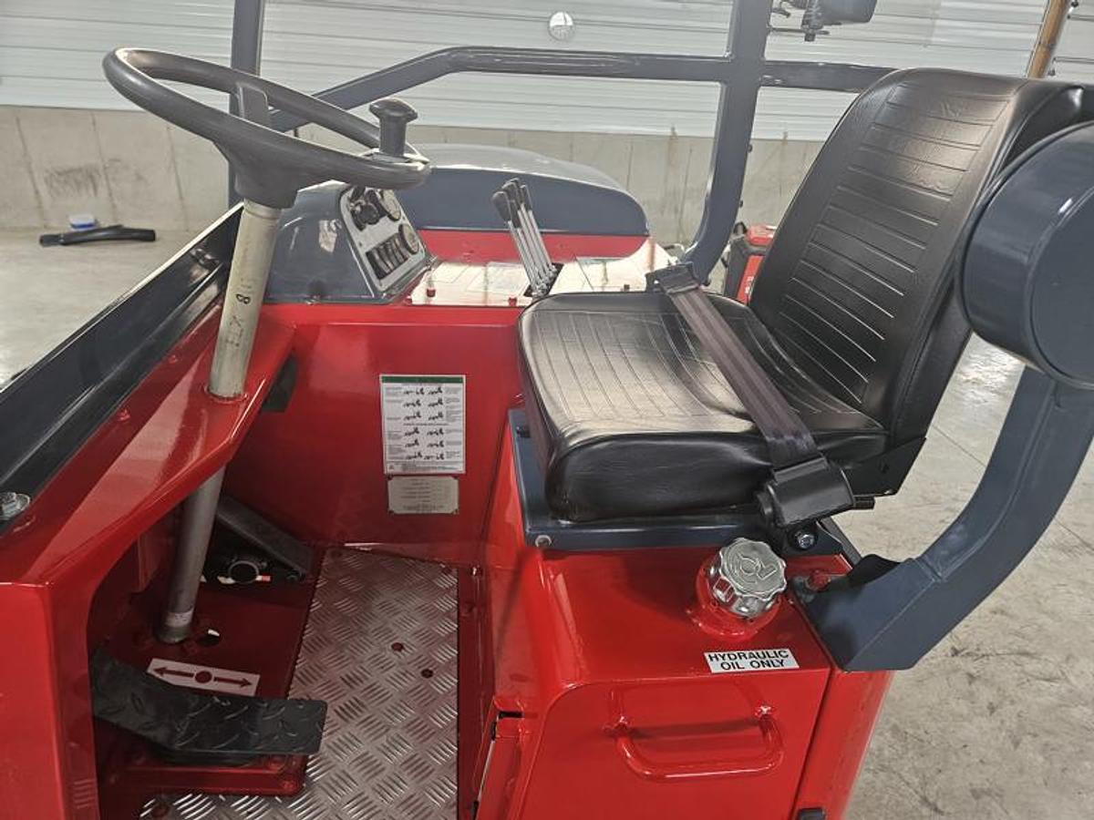 Used 2015 Moffett M8 55.3