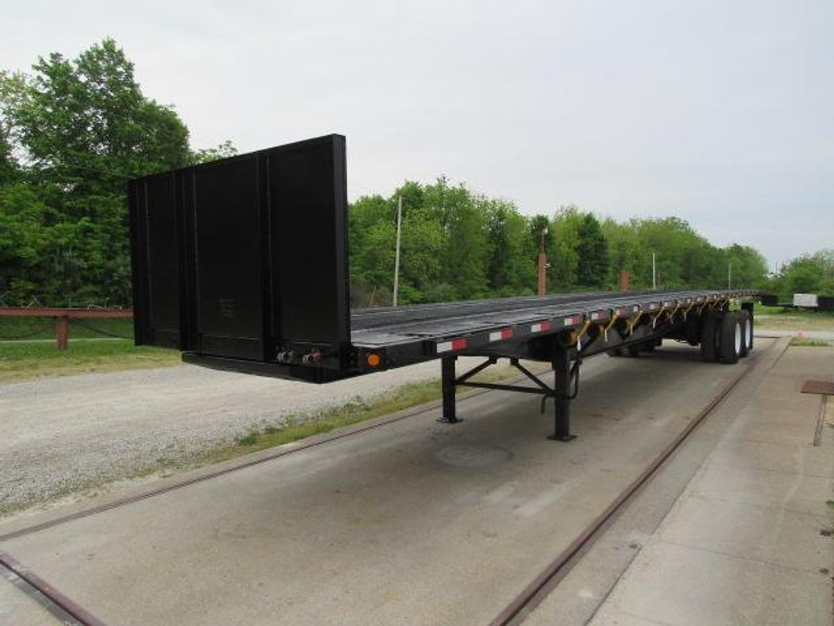 Used 2017 Utility 45' X 102 Princeton/Moffett Trailer