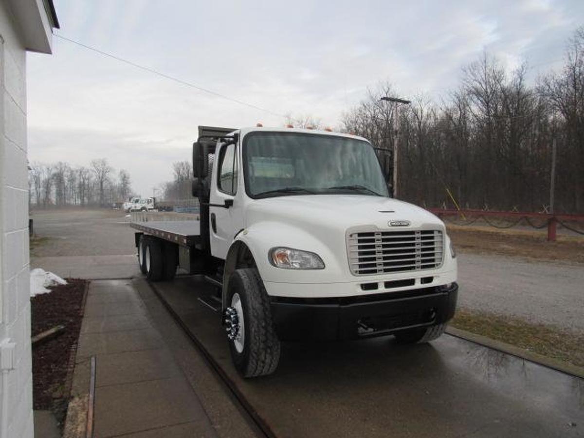 Used 2020 Freightliner M2 106