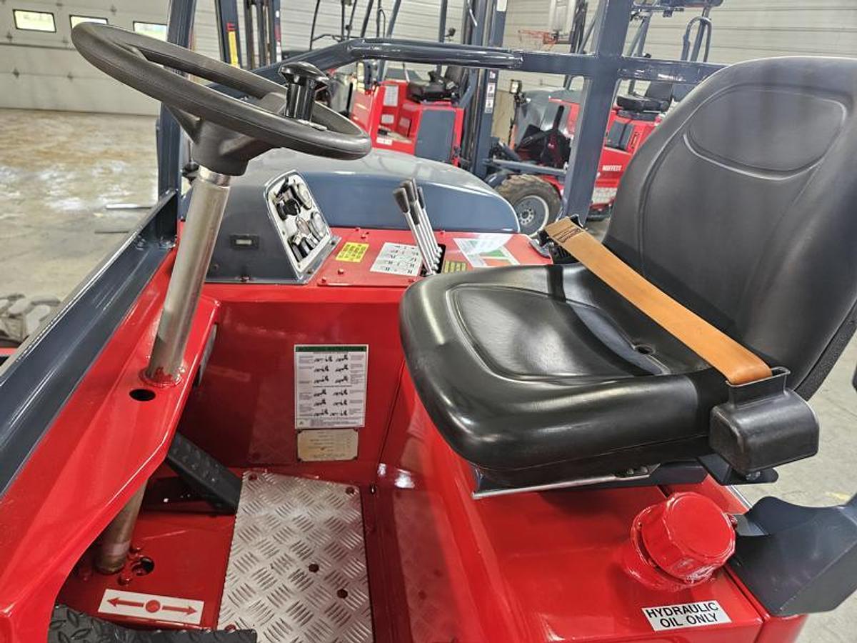 Used 2014 Moffett M55