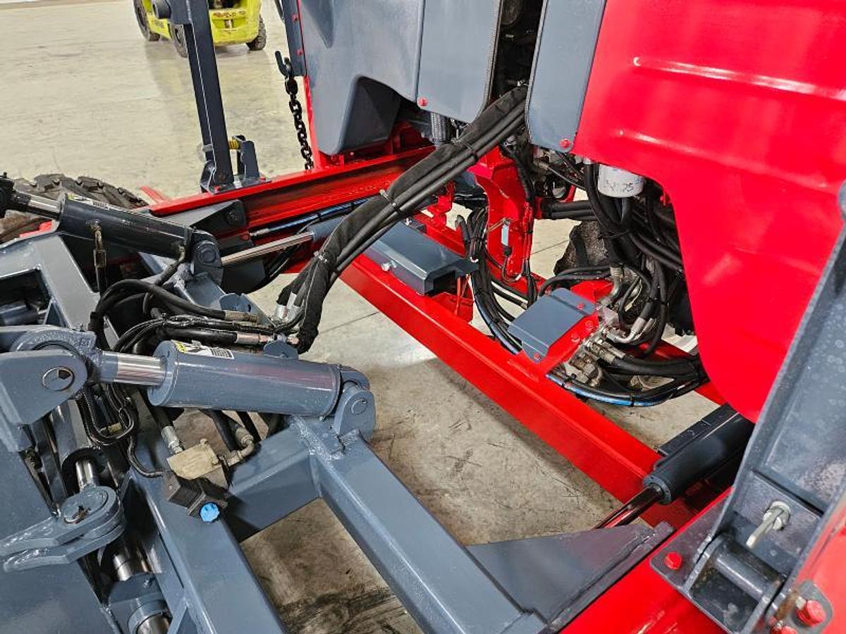 Used 2006 Moffett M 55.4 4 Way