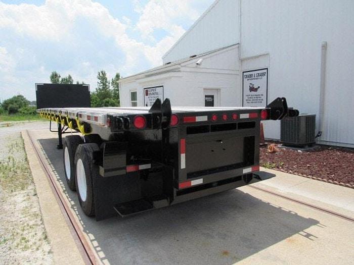 Used 2011 Great Dane Trailers 36' 6" X 102" Flatbed Moffett Trailer