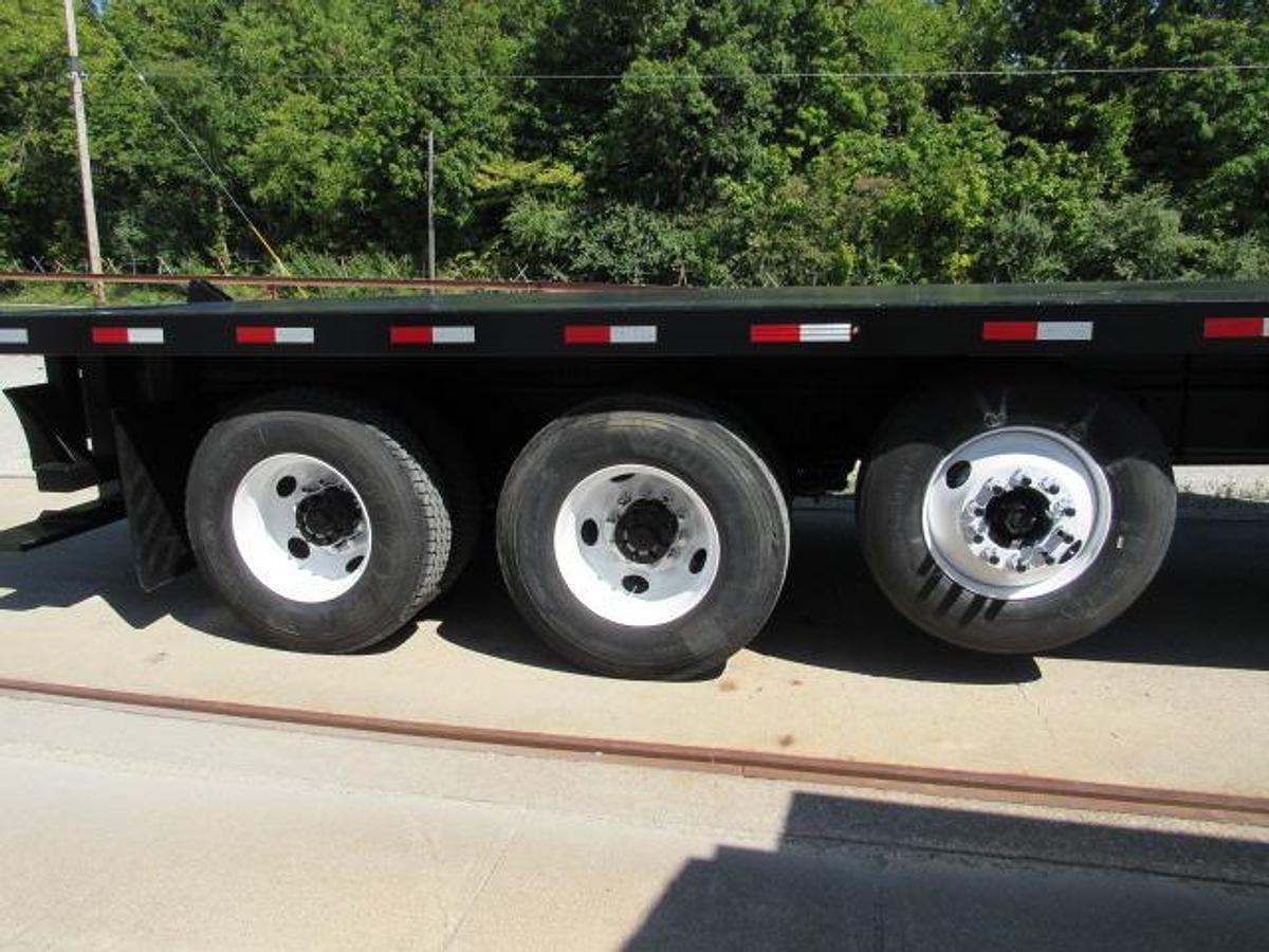 Used 2021 Kenworth T370 Flatbed Truck