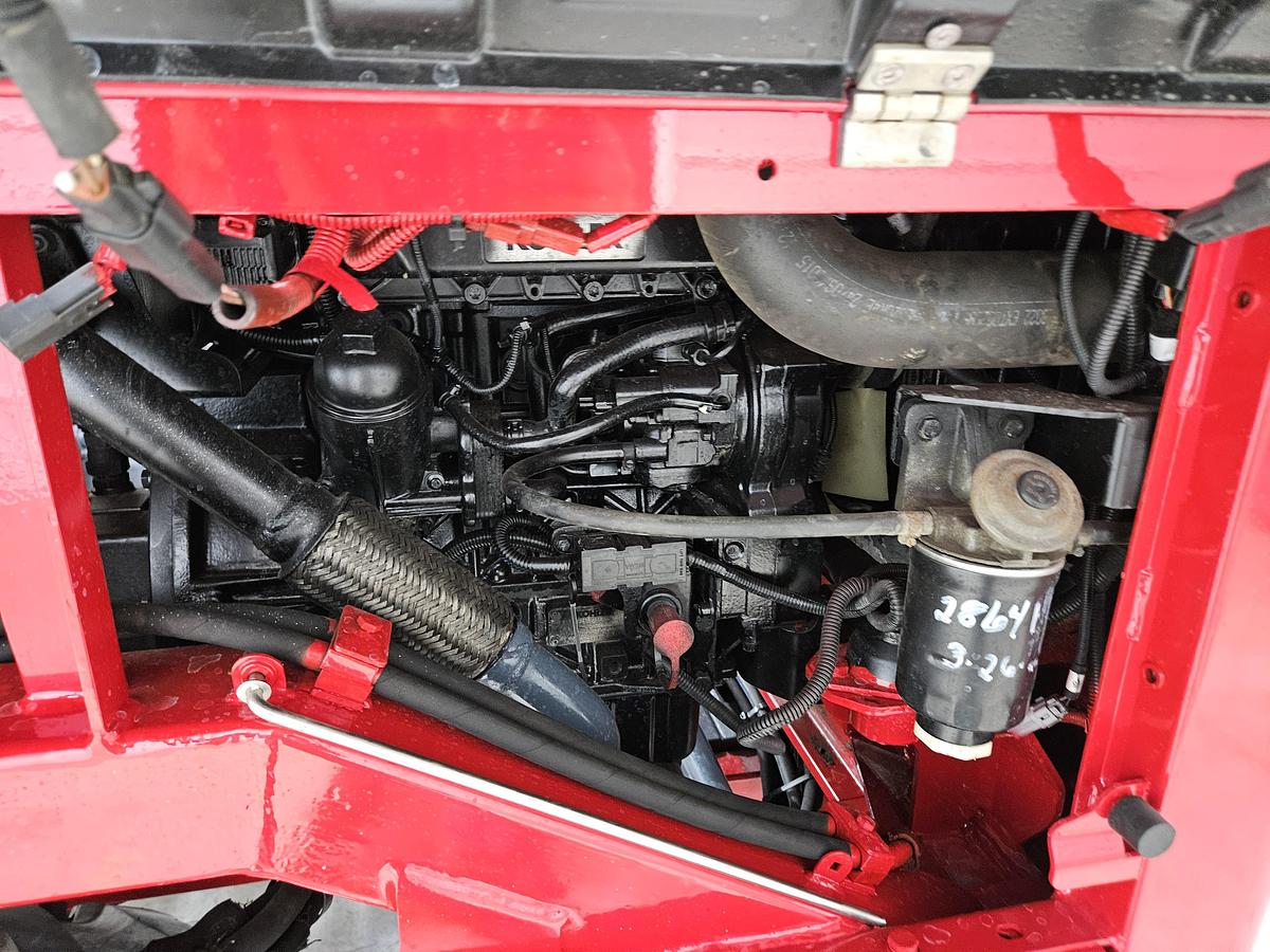 Used 2015 Moffett M8 55.4 4 Way