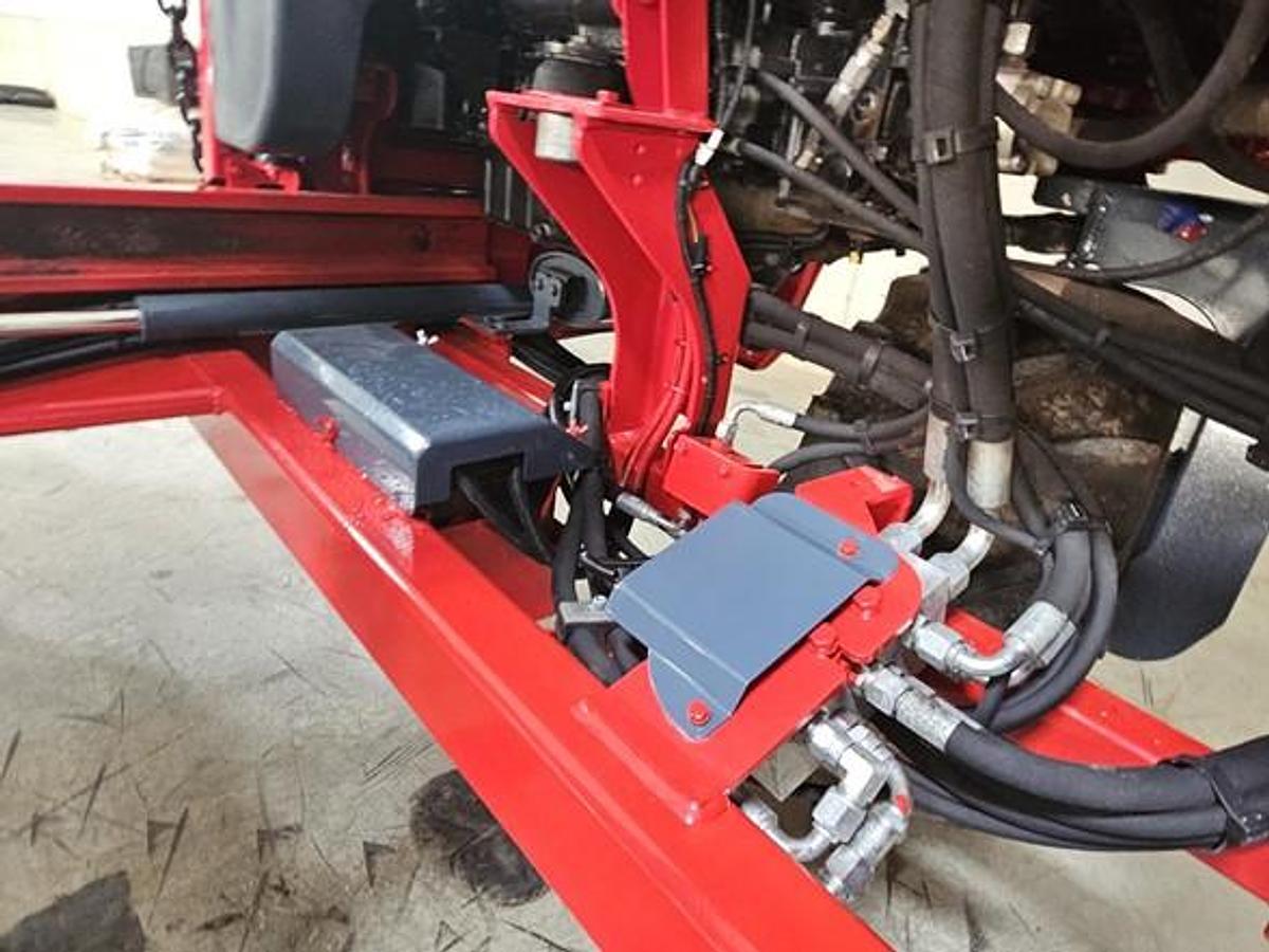 Used 2015 Moffett M8 55.3