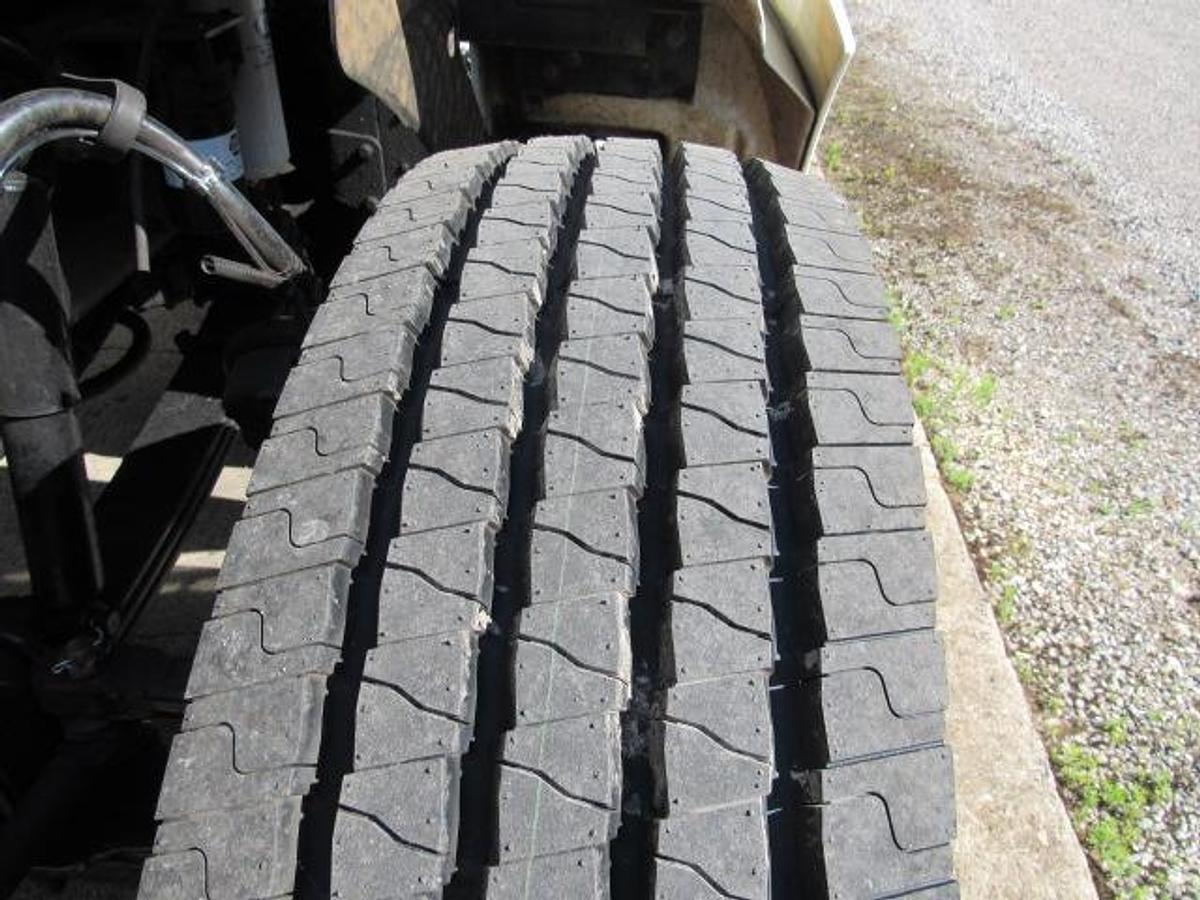 Used 2021 Kenworth T370 Flatbed Truck