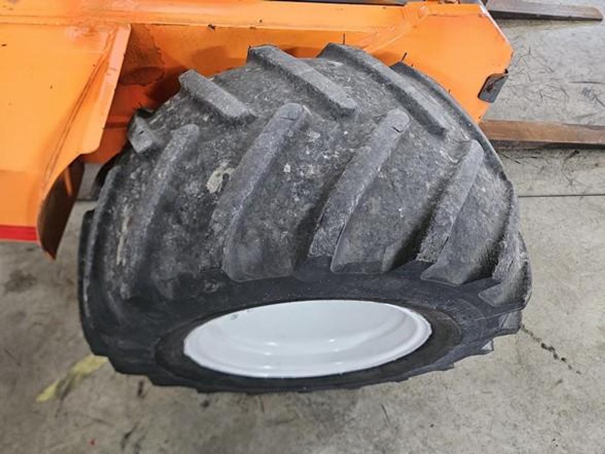 Used 2018 Moffett M8 55.3NX