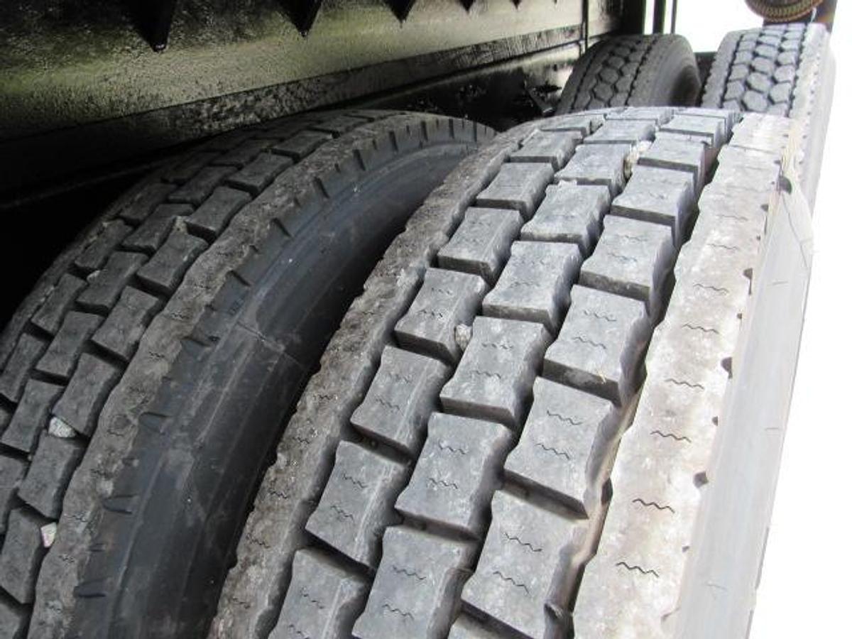 Used 2021 Kenworth T370 Flatbed Truck