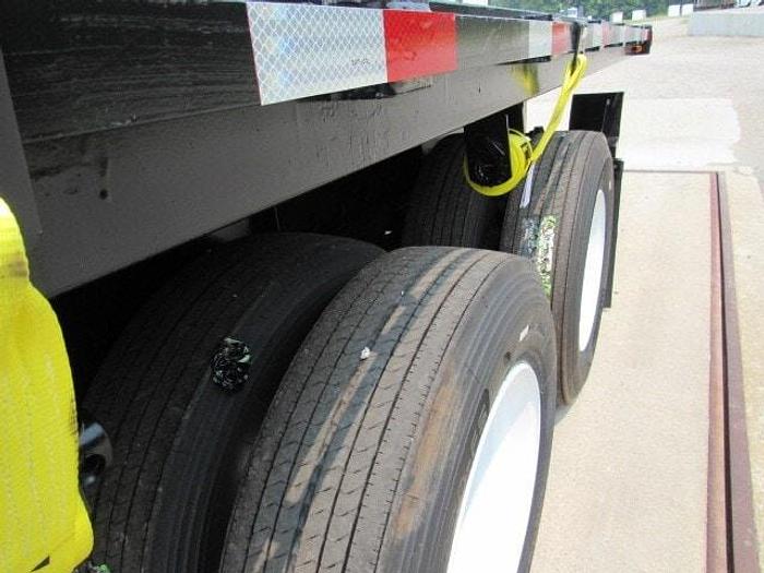 Used 2009 Great Dane Trailers 48' X 102" Flatbed Moffett Trailer