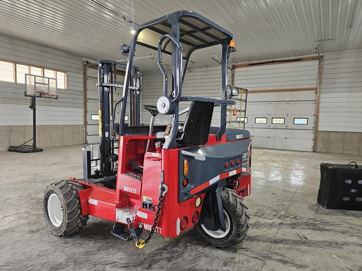 Used 2015 Moffett M5 50.3