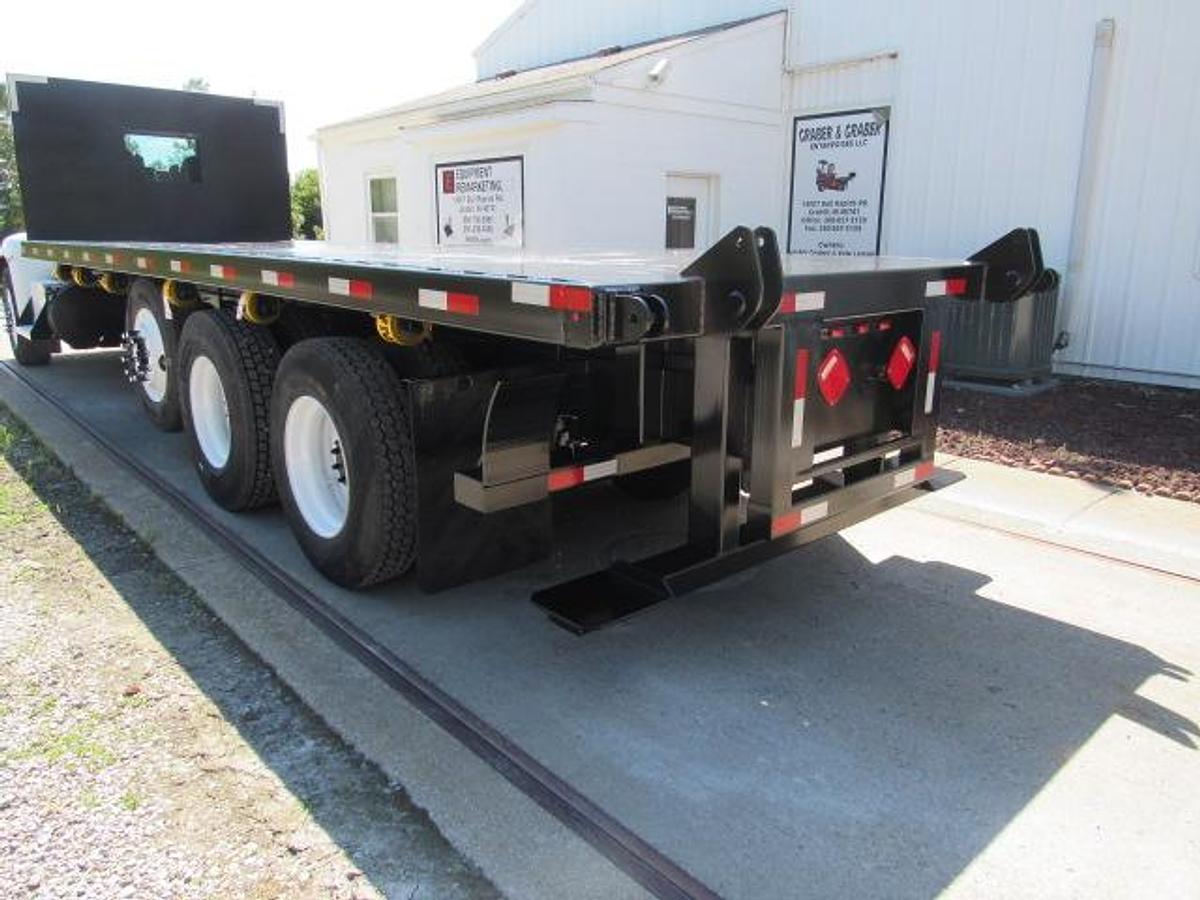 Used 2021 Kenworth T370 Flatbed Truck