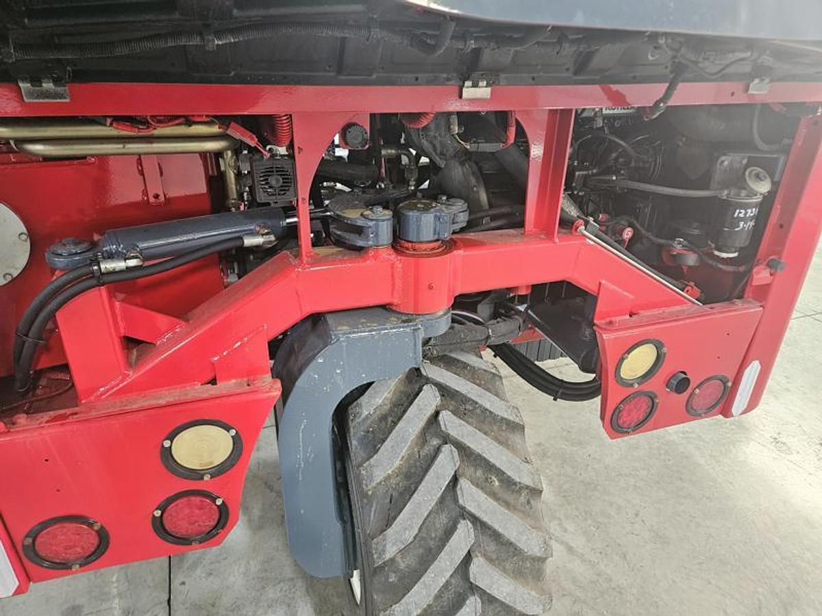 Used 2015 Moffett M8 55.3