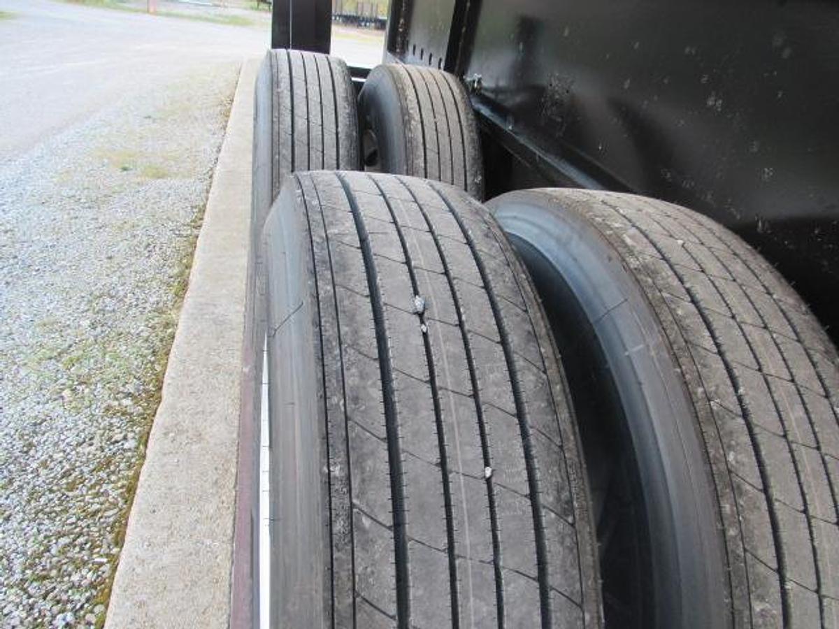 Used 2016 Great Dane Trailers 36' 6" X 102" Flatbed Moffett Trailer