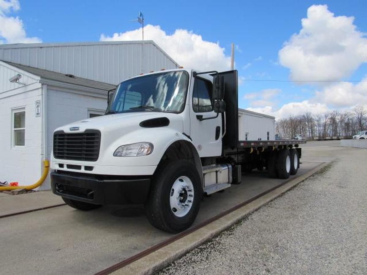Used 2022 Freightliner M2 106