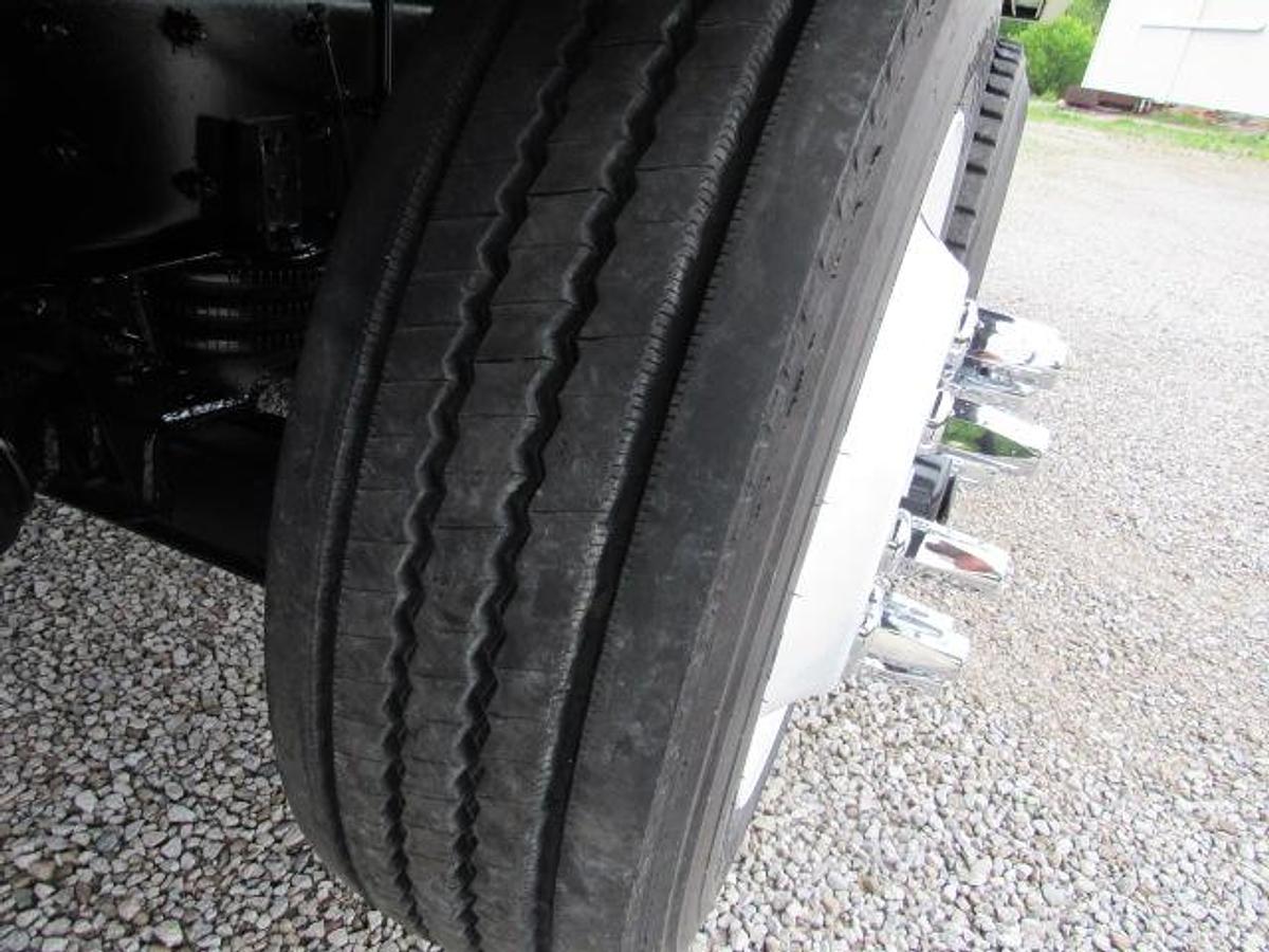 Used 2022 Freightliner M2 106
