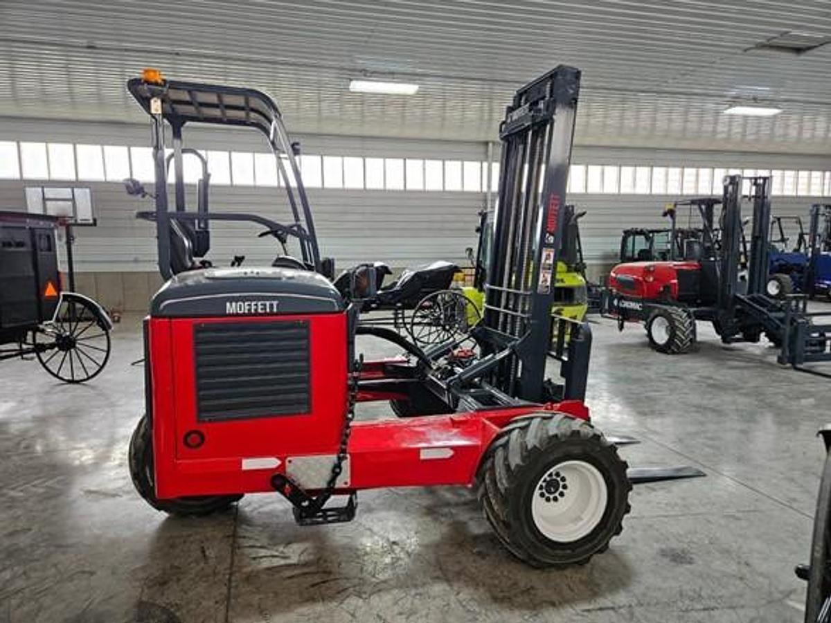 Used 2013 Moffett M70