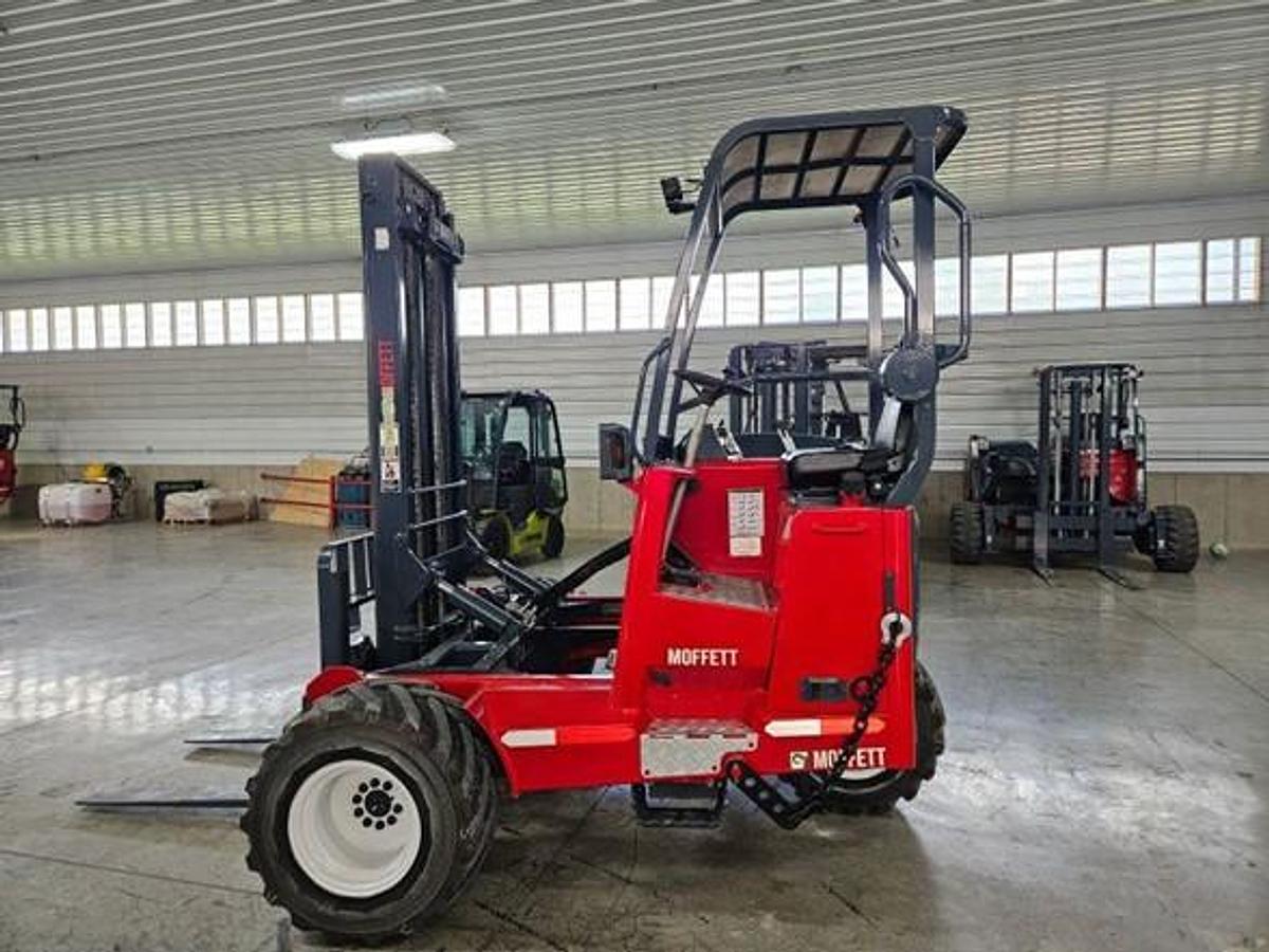 Used 2015 Moffett M8 55.3