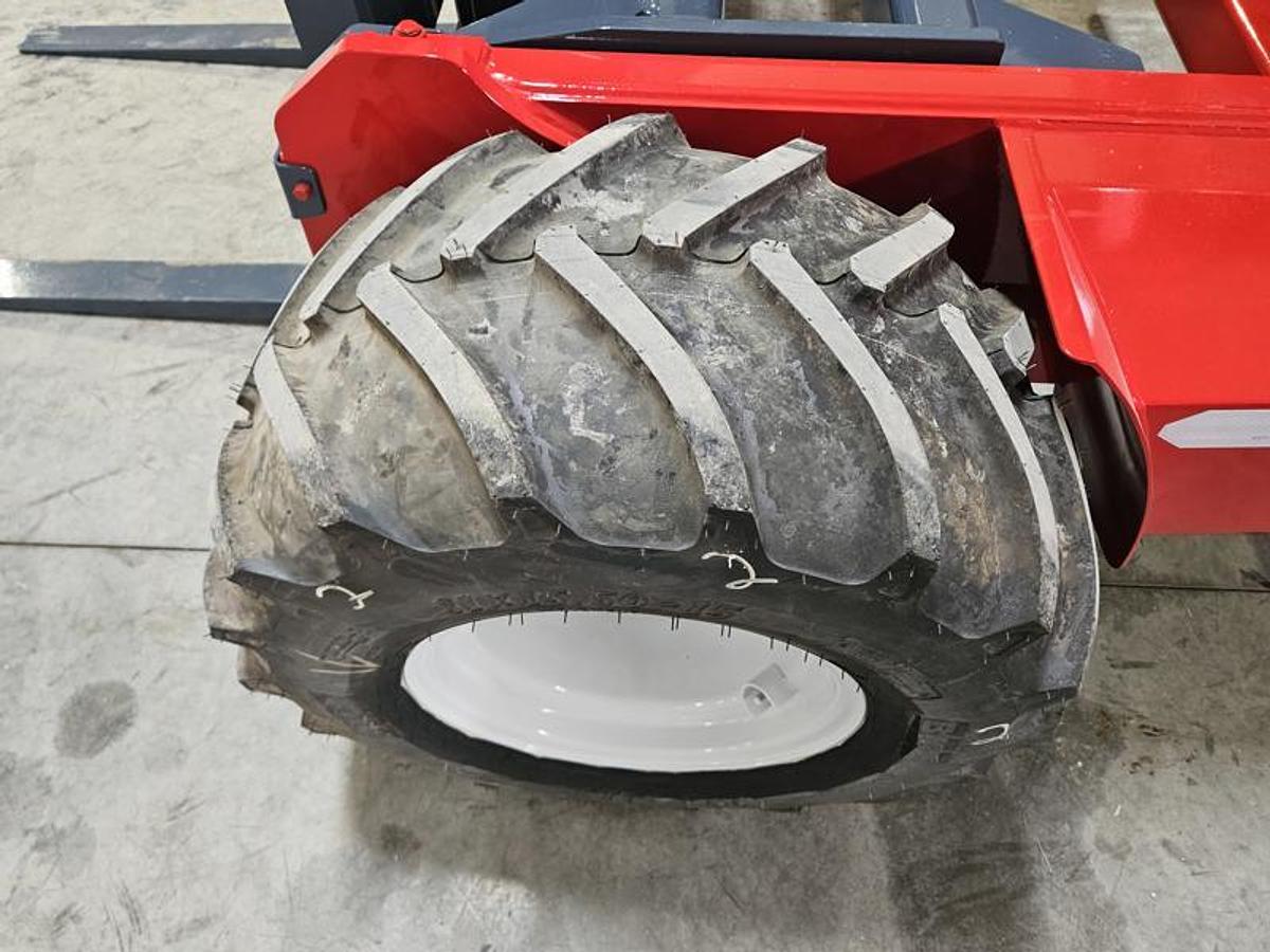 Used 2019 Moffett M8 55.3NX