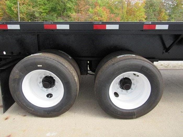 Used 2013 Great Dane Trailers 36' 6" X 102" Flatbed Moffett Trailer