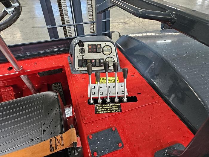 Used 2014 Moffett M55