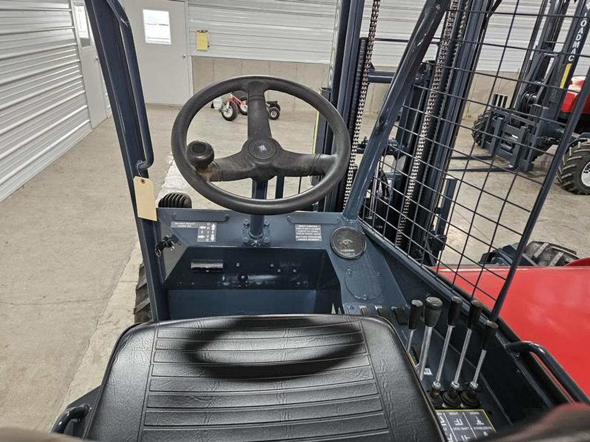 Used 2018 LOADMAC 825.4P   4 Way Forklift w/Extended Reach