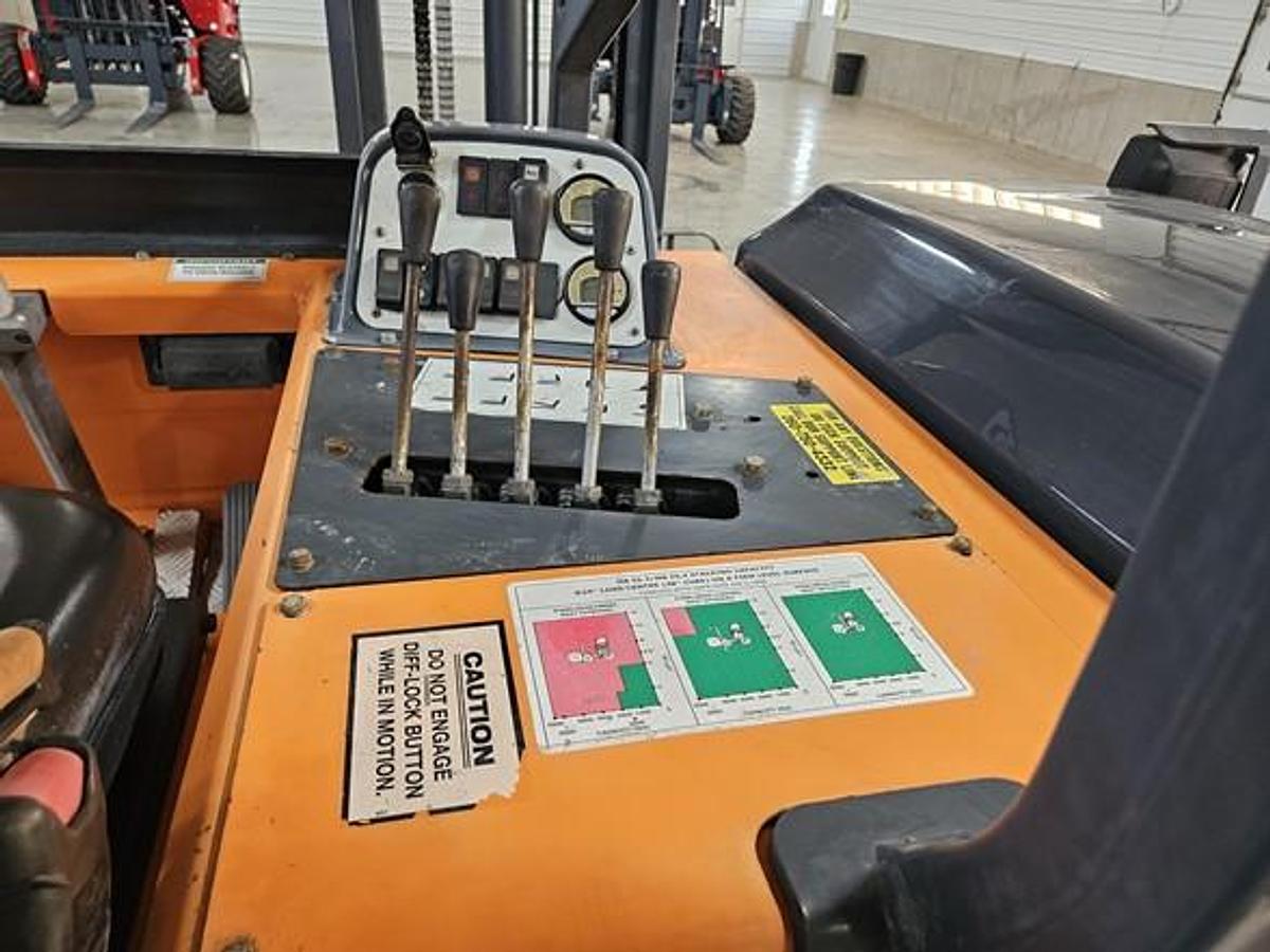 Used 2016 Moffett M8 55.3