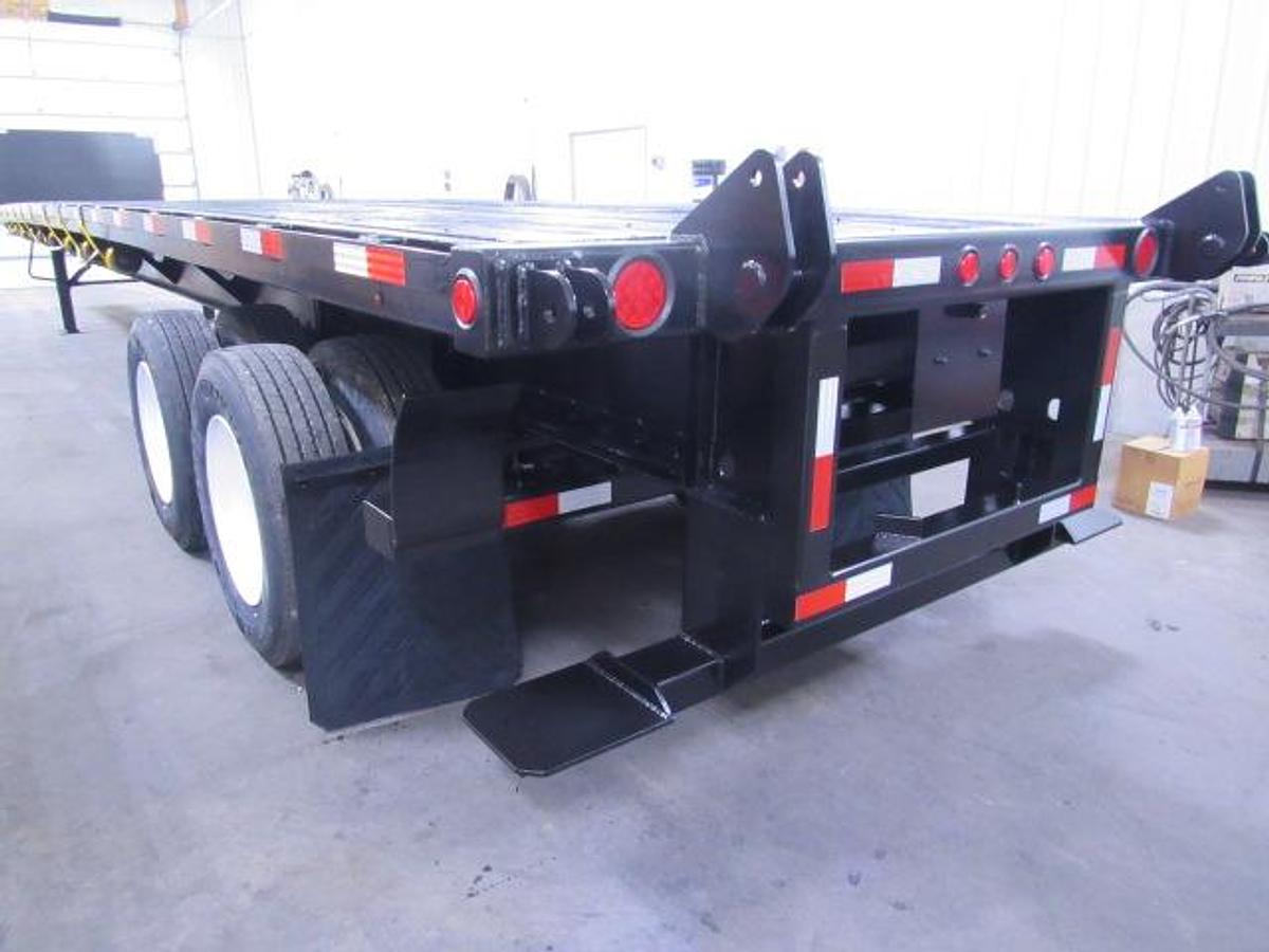 Used 2018 Fontaine 48' X 102" Princeton/Moffett Trailer