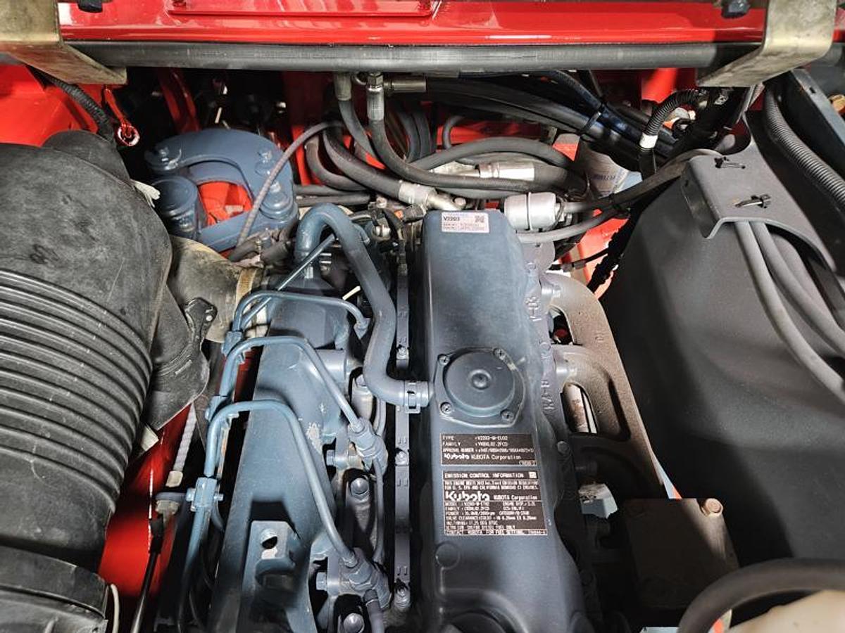 Used 2012 Moffett M70