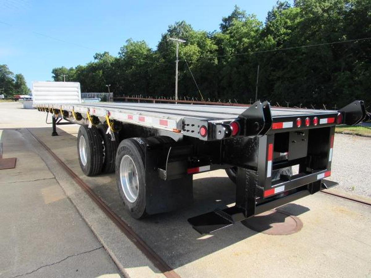Used 2015 Great Dane Trailers 48 X 102 Aluminum Combo Flatbed Moffett Trailer