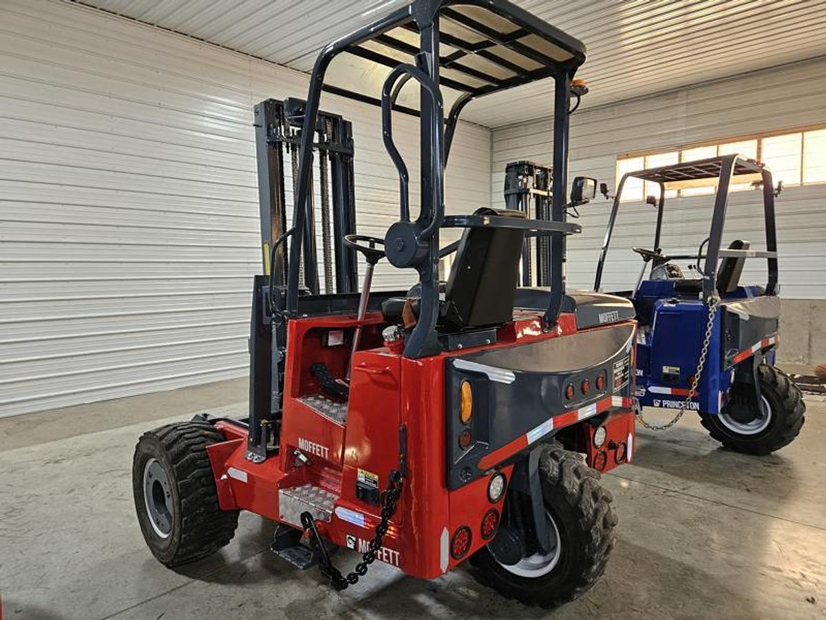 Used 2007  Moffett M 55.4  4 Way