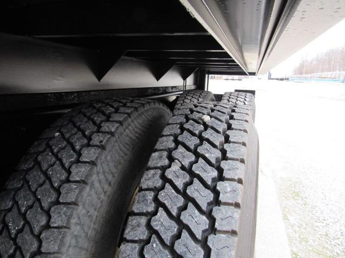 Used 2022 Freightliner M2 106