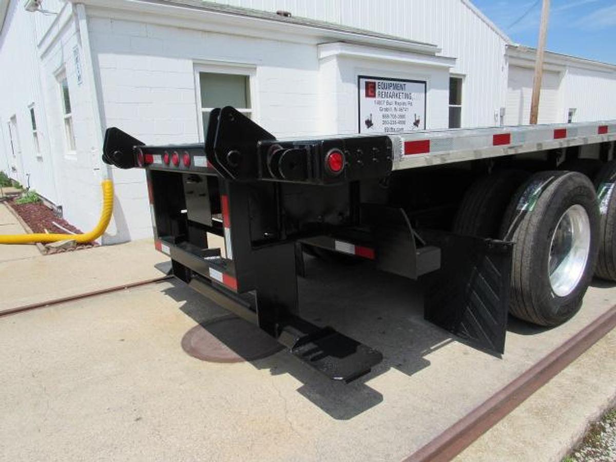 Used 2011 Utility 48' X 102 Alum Combo Princeton/Moffett Trailer
