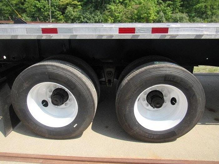Used 2013 Utility 36' 6" X 102 Alum Combo Princeton/Moffett Trailer