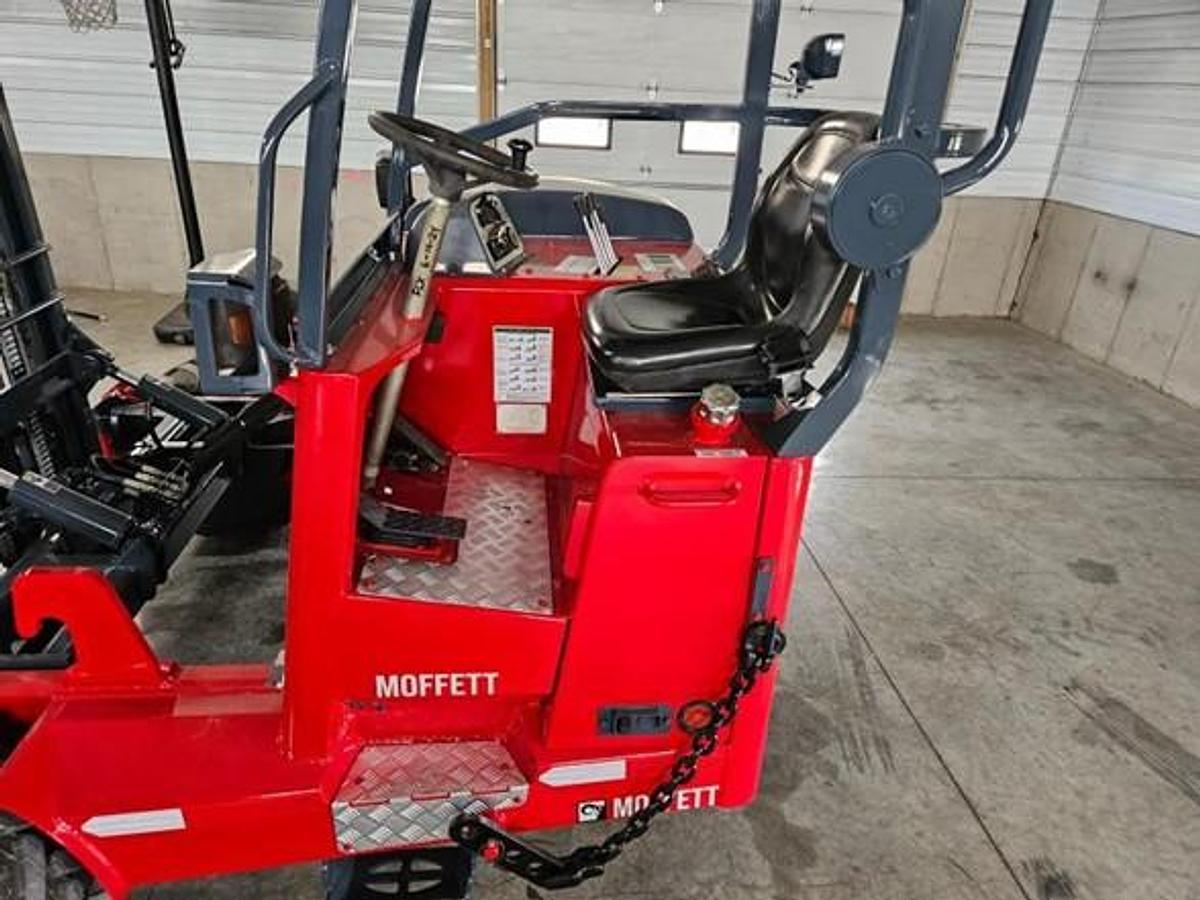 Used 2015 Moffett M8 55.3