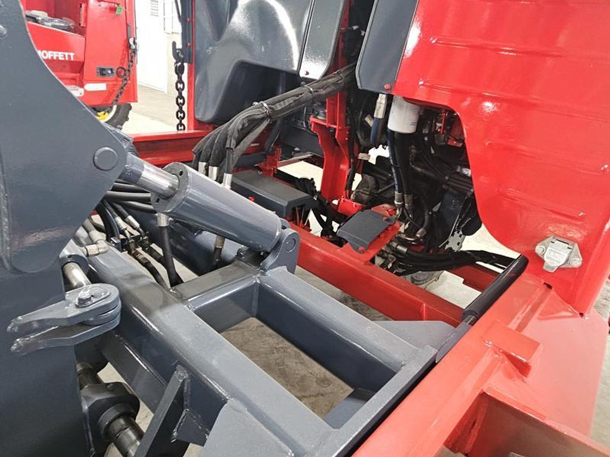 Used 2014 Moffett M55