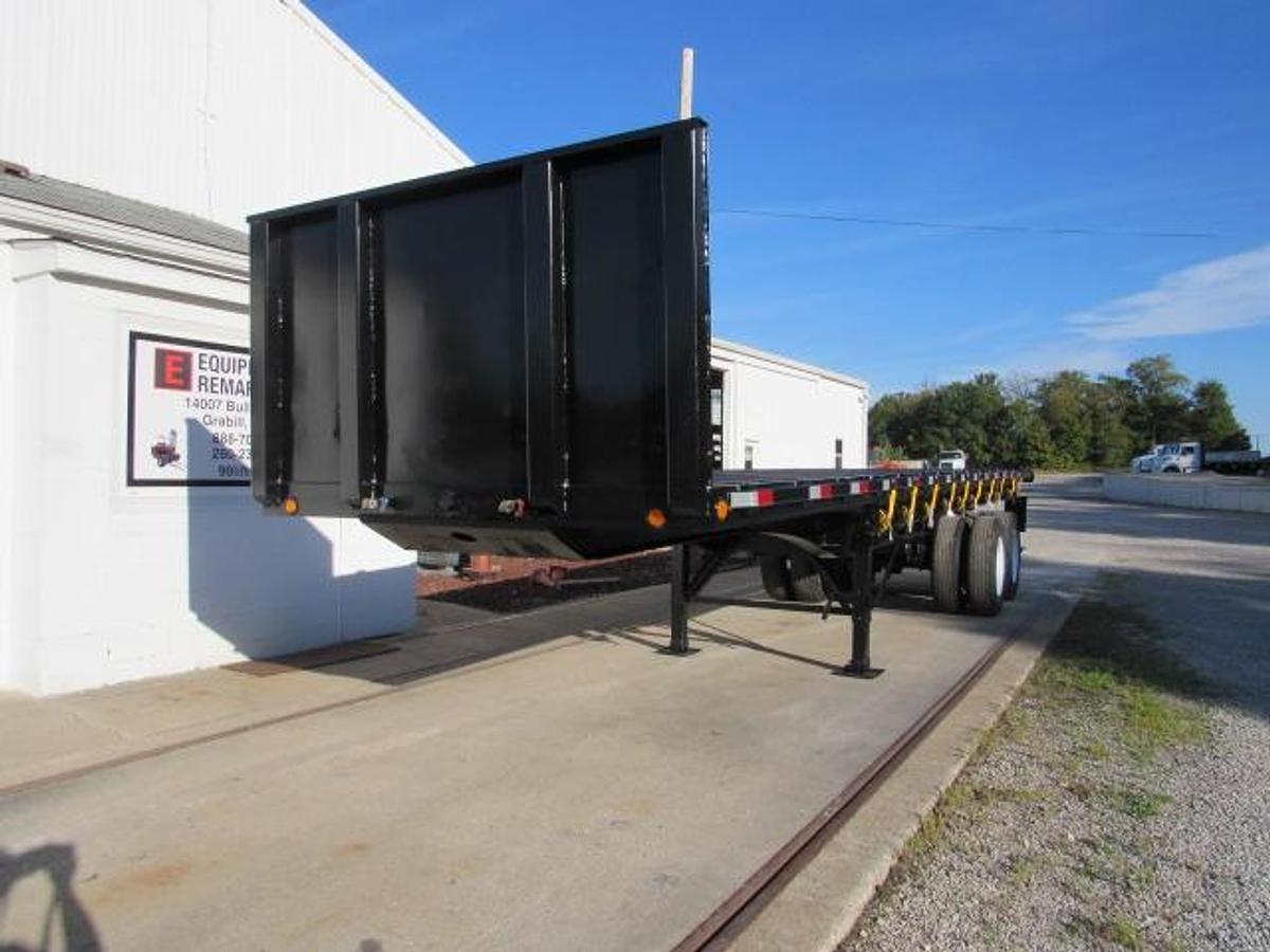 Used 2008  Clark 32' X 96"  Flatbed Moffett Trailer