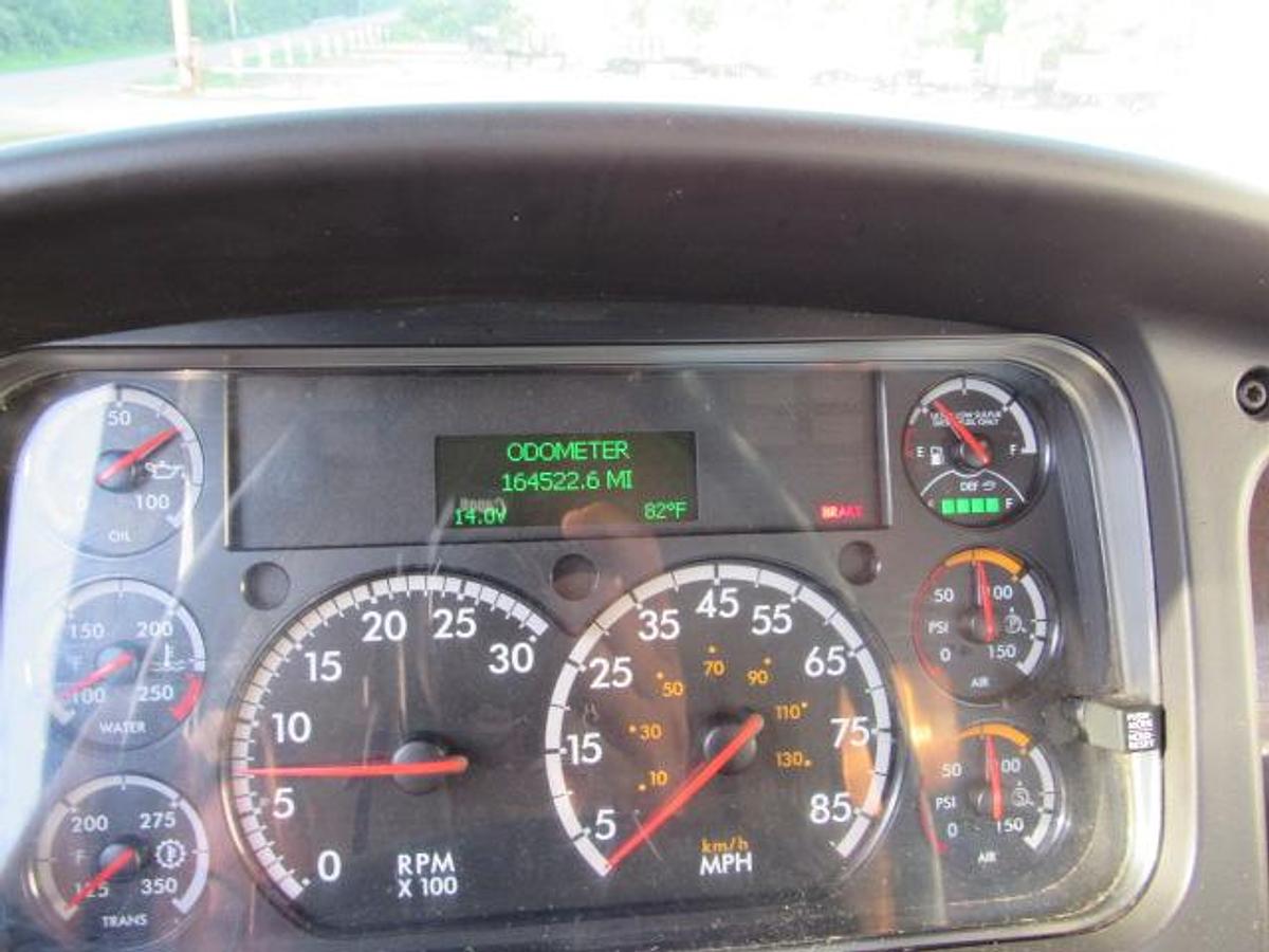 Used 2018 Freightliner M2 106