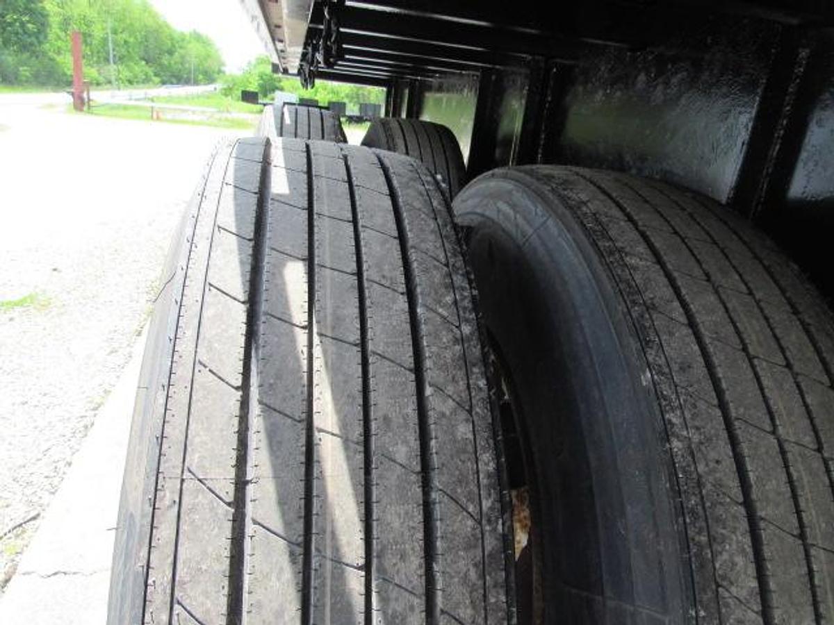 Used 2011 Utility 48' X 102 Alum Combo Princeton/Moffett Trailer