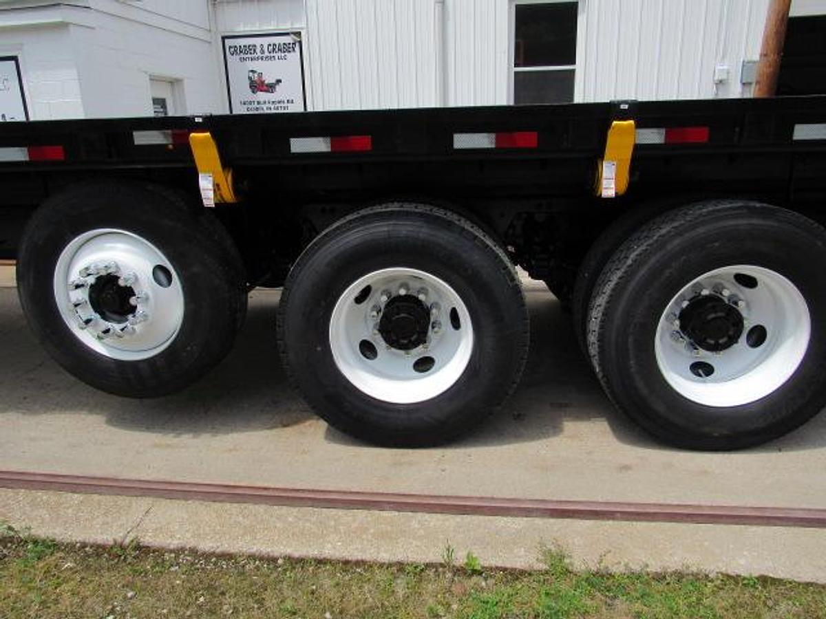 Used 2021 Kenworth T370 Flatbed Truck