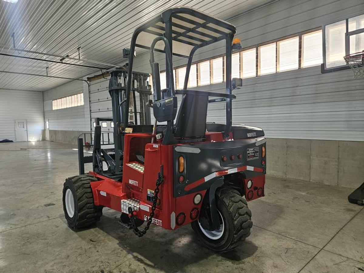 Used 2010 Moffett M55P with Extended Reach