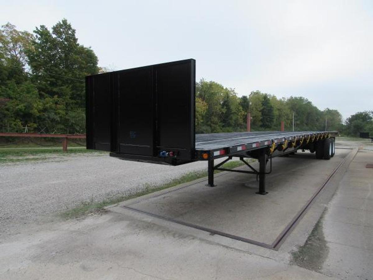 Used 2015 Utility 48' X 102 Princeton/Moffett Trailer