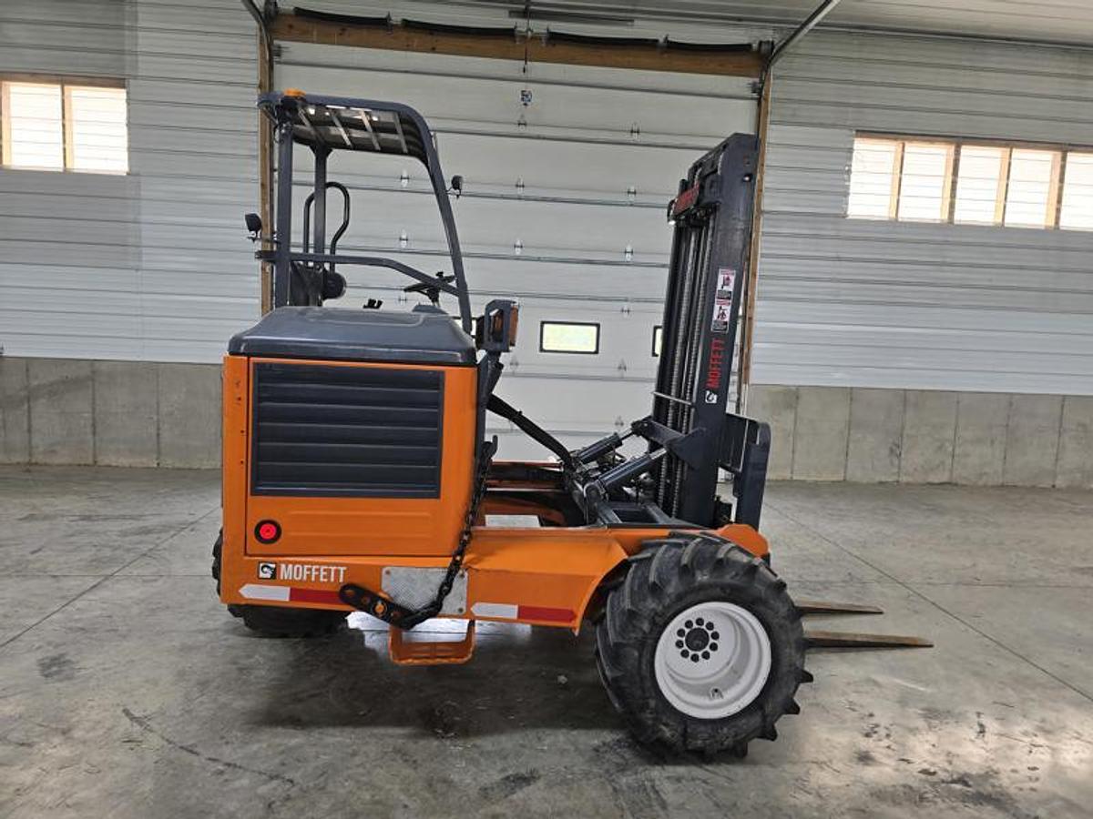 Used 2016 Moffett M8 55.3