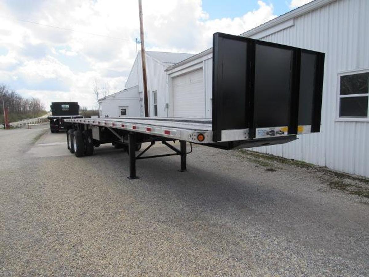 Used 2013 Utility 36' 6" X 102" Aluminum Combo Princeton/Moffett Trailer